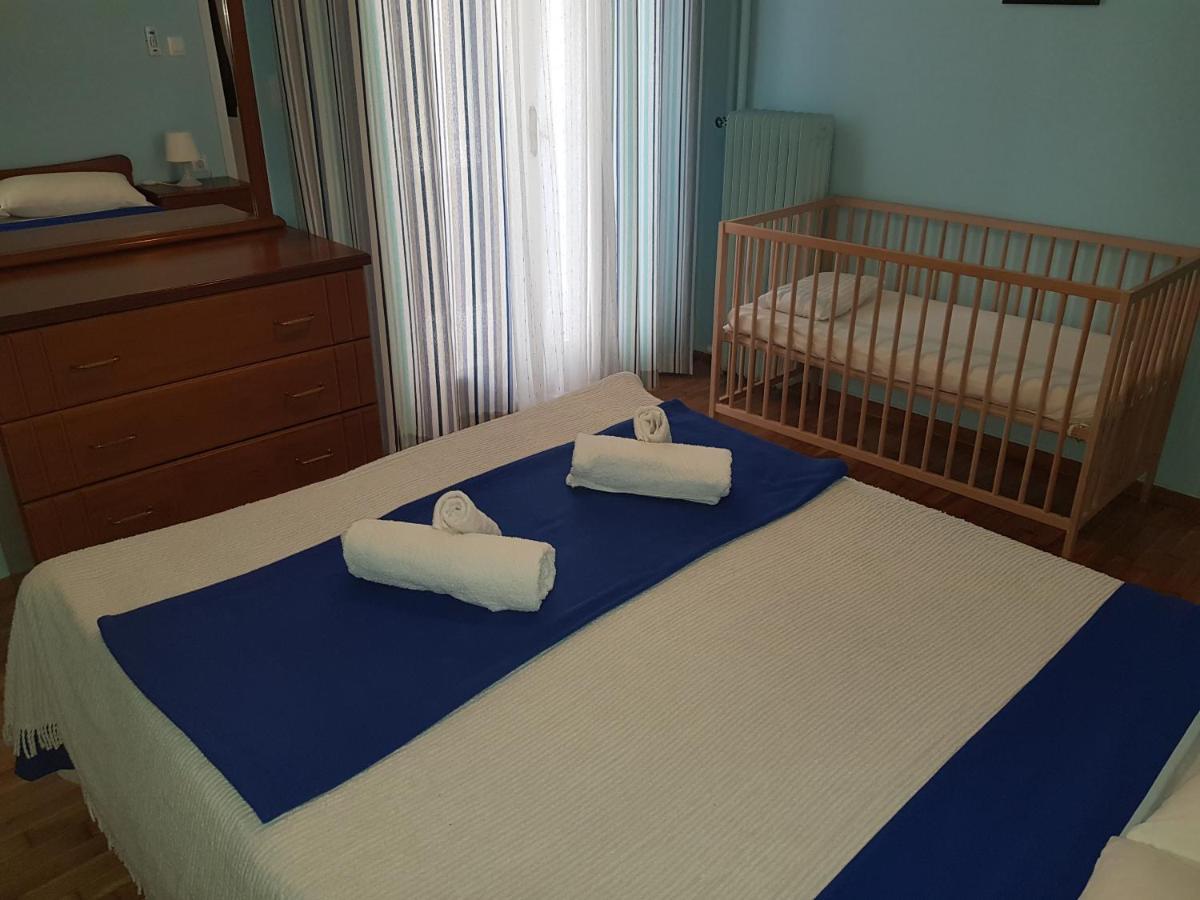 Comfortable Apt , 5 Min Walk To Acropolis アテネ エクステリア 写真