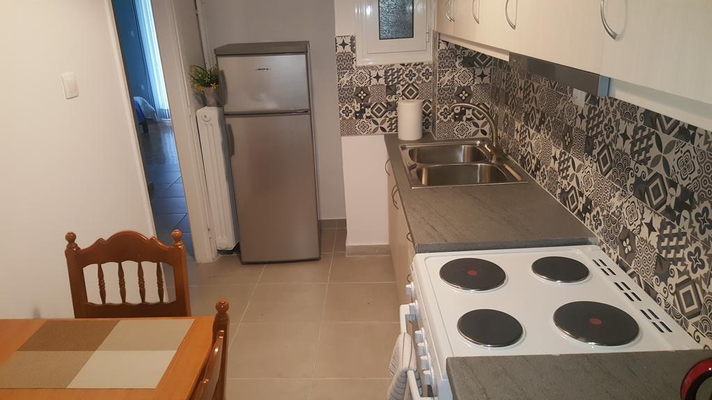 Comfortable Apt , 5 Min Walk To Acropolis アテネ エクステリア 写真